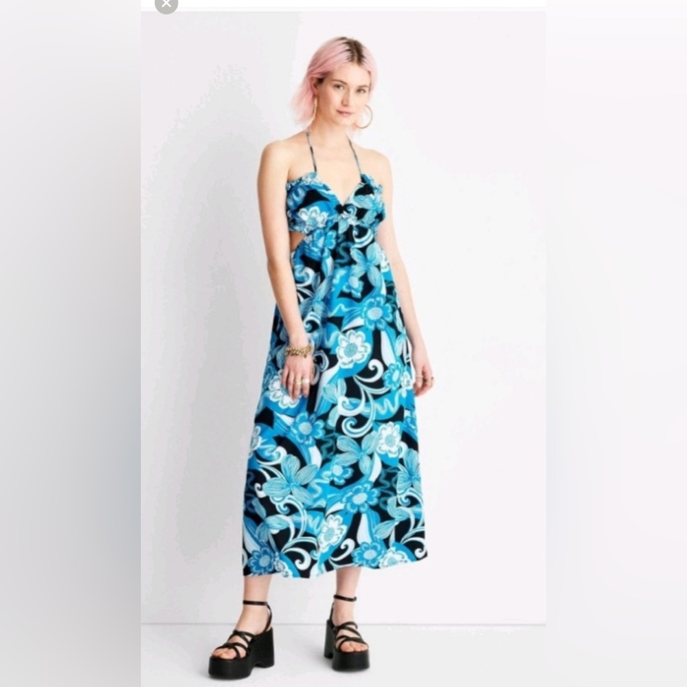 Alani  Noelle Blue Floral Halter Maxi Dress